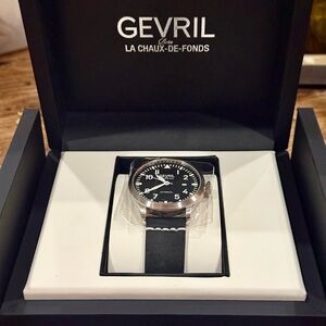 Limited Edition (68/500) Gevril 43502 Men's Vaughn Swiss Automatic Watch